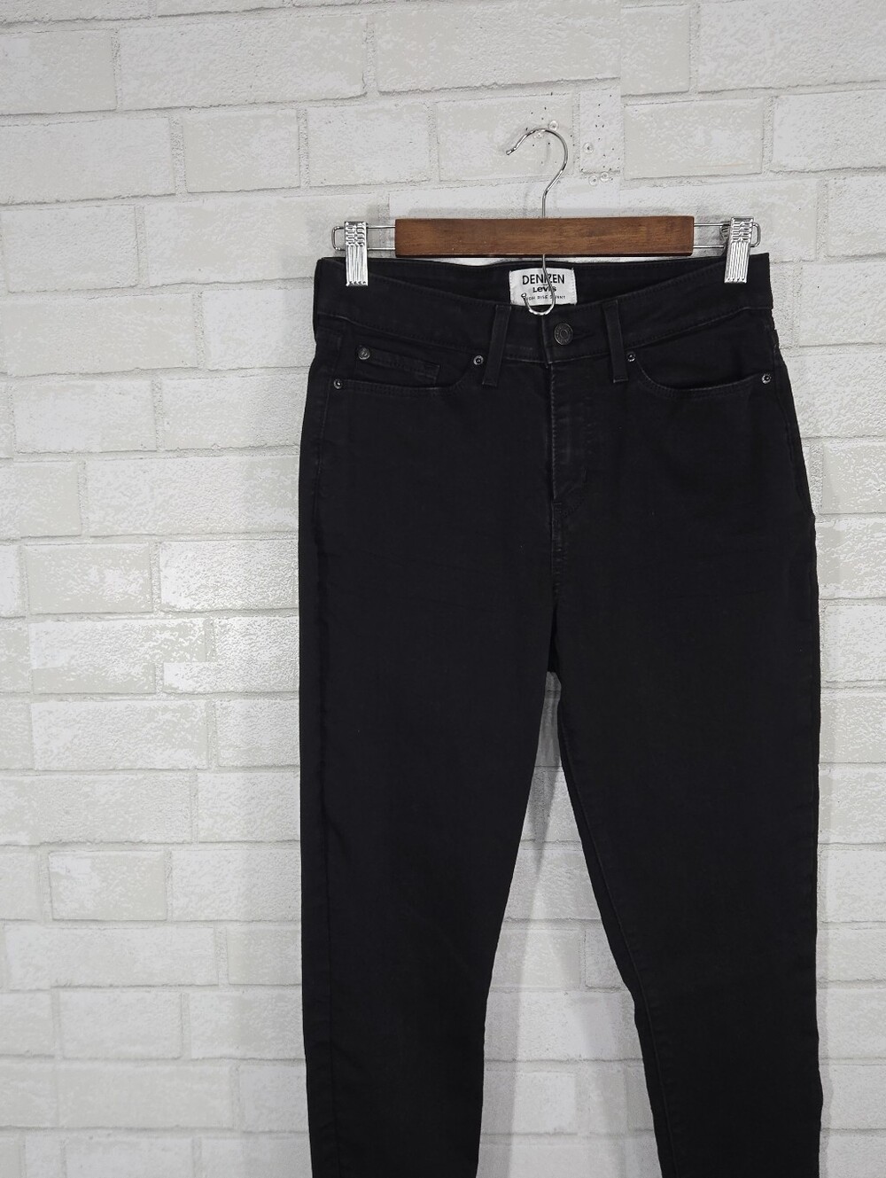 Denizen from Levi's high rise skinny jeans - Picture 3 of 16